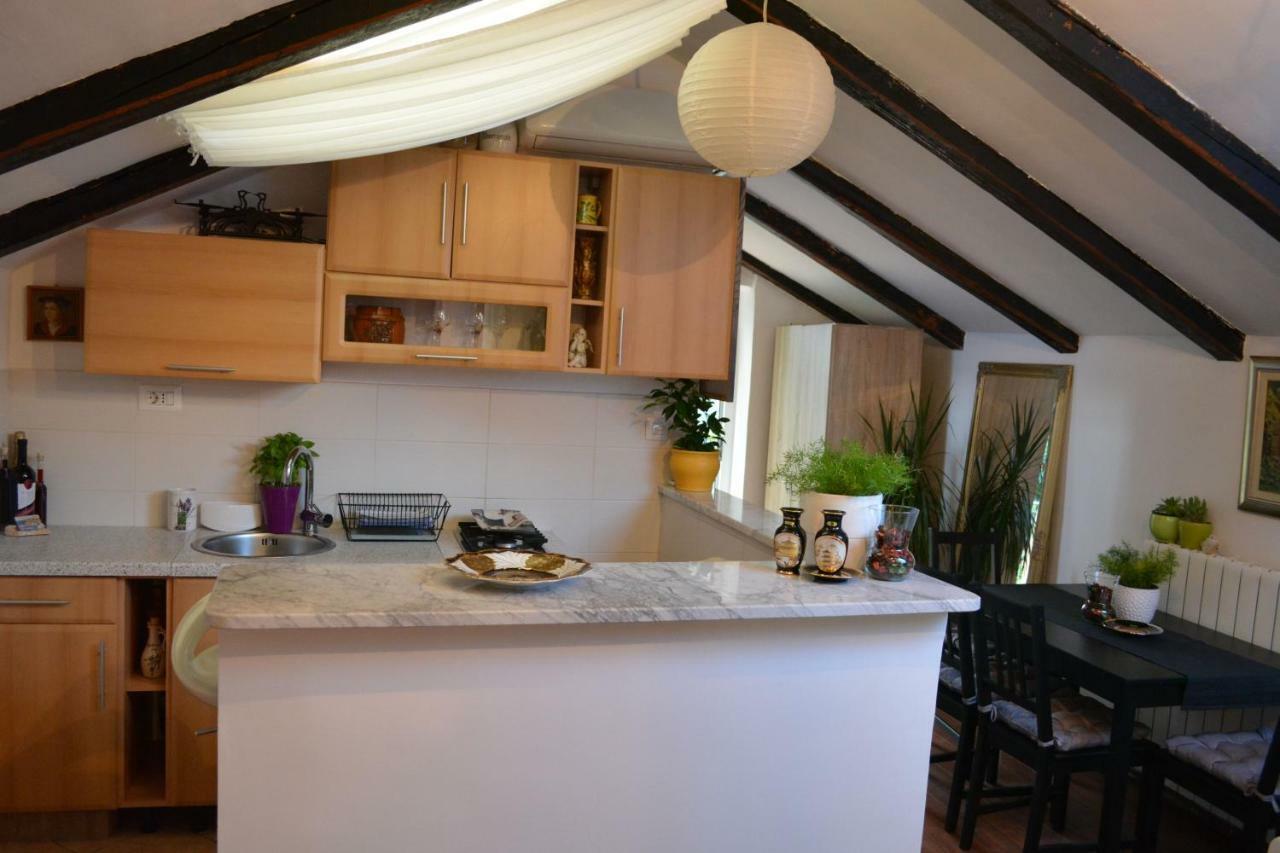 Casa Del Padre - Annabelle Apartment Rijeka Bagian luar foto