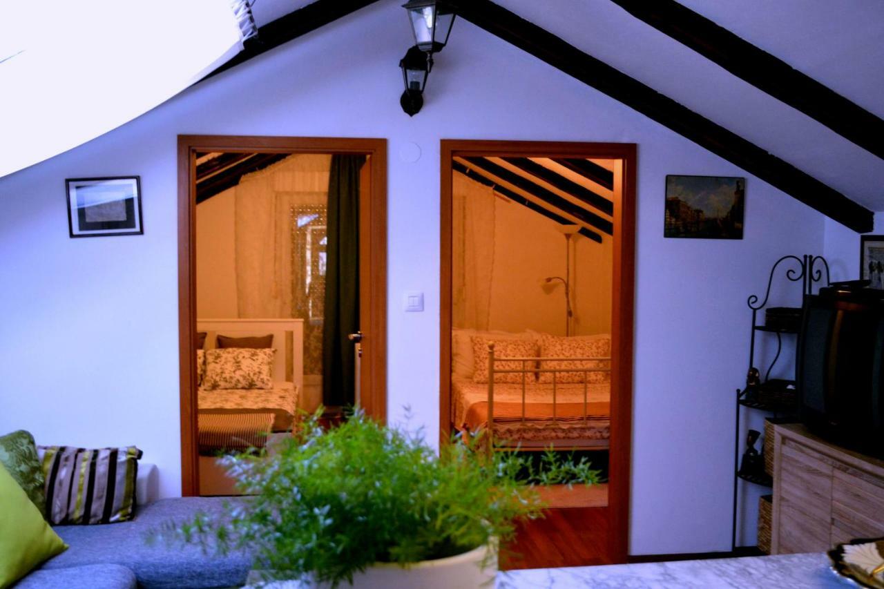 Casa Del Padre - Annabelle Apartment Rijeka Bagian luar foto